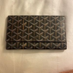 Saint-Lambert Wallet